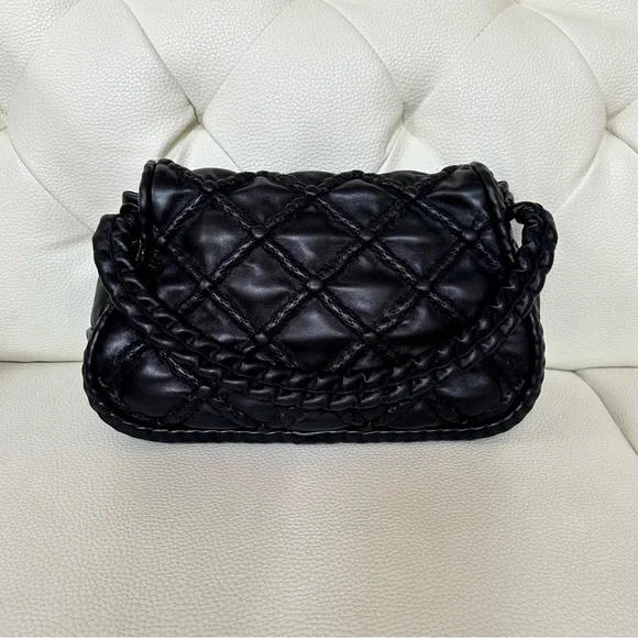 Chanel handbag - Picture 2 of 10